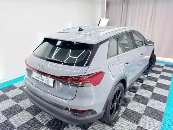 Audi Q4 e-tron 2021 - 25750 EUR, 147000 km - AUTO.MOTO.pt - 147000km - foto 8 de 21