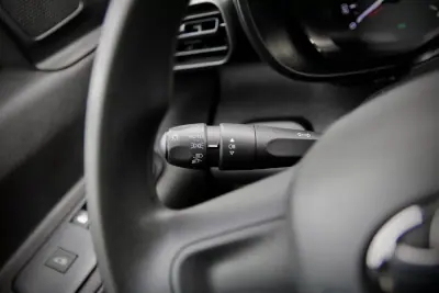 Toyota Proace City 1.5D L1 Comfort IVA DEDUTÍVEL 2022 - 14400 EUR, 159000 km - AUTO.MOTO.pt - 159000km - foto 16 de 26