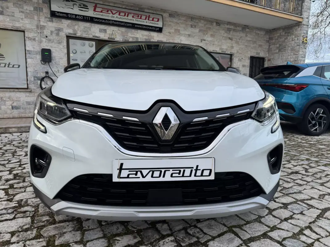 Renault Captur 2023 - 18500 EUR, 103000 km - AUTO.MOTO.pt - 103000km - foto 3 de 48