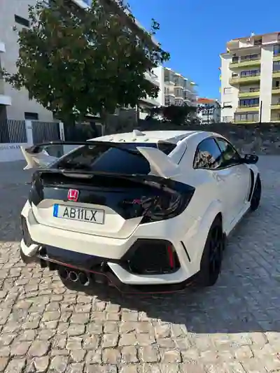 Honda Civic 2020 - 43800 EUR, 78400 km - foto 4 de 15