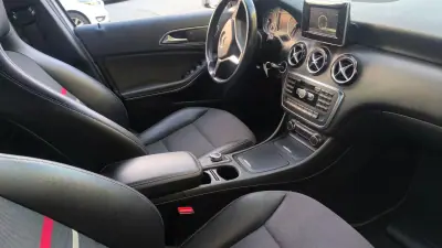 Mercedes-Benz A 180 2014 - 15800 EUR, 180000 km - AUTO.MOTO.pt - 180000km - foto 10 de 23