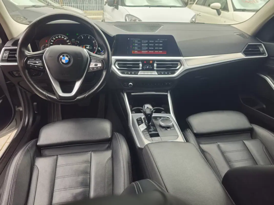 BMW 320 2020 - 24990 EUR, 126000 km - 126000km - foto 13 de 18