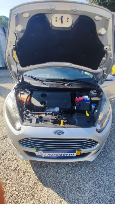 Ford Fiesta 2014 - 9798 EUR, 176798 km - AUTO.MOTO.pt - 176798km - foto 15 de 23