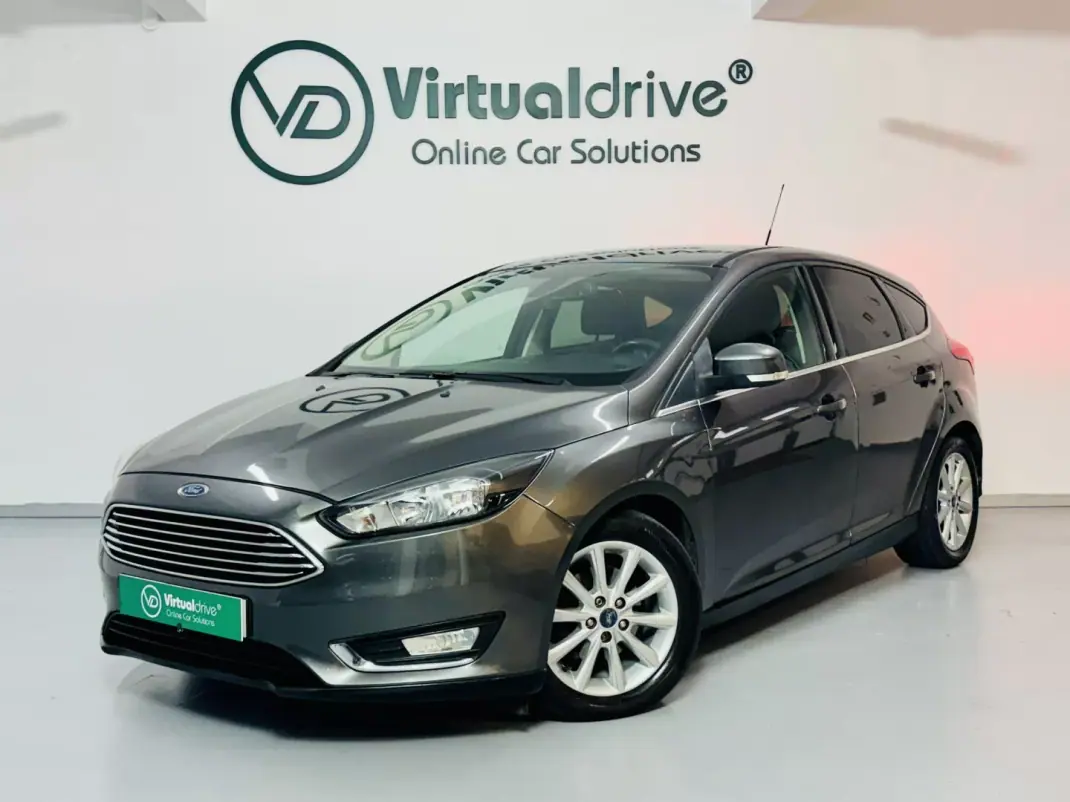 Ford Focus 2015 - 9750 EUR, 182000 km - AUTO.MOTO.pt - 182000km - foto 12 de 49