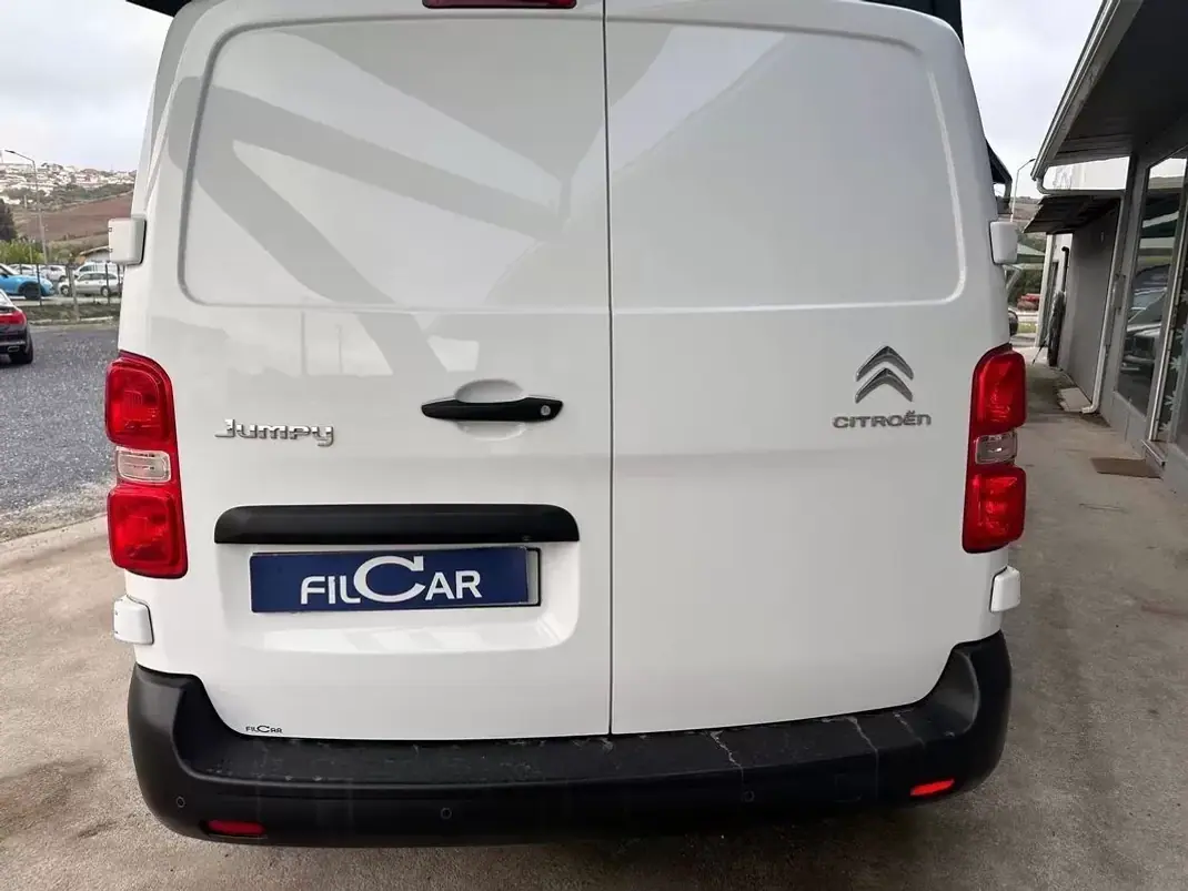 Citroën Jumpy 2019 - 17990 EUR, 126251 km - AUTO.MOTO.pt - 126251km - foto 7 de 14