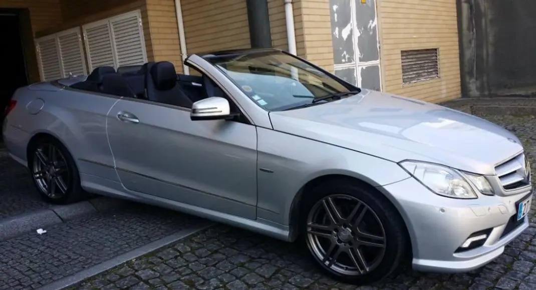 Mercedes-Benz E 250 2010 - 23000 EUR, 212000 km - AUTO.MOTO.pt - 212000km - foto 13 de 20