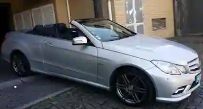 Mercedes-Benz E 250 2010 - 23000 EUR, 212000 km - AUTO.MOTO.pt - 212000km - foto 13 de 20