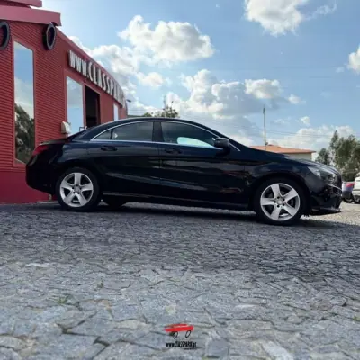 Mercedes-Benz CLA 180 2015 - 17500 EUR, 184000 km - AUTO.MOTO.pt - 184000km - foto 2 de 22