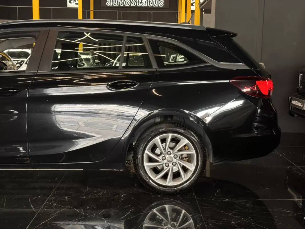 Opel Astra Sports Tourer 2022 - 15490 EUR, 84400 km - AUTO.MOTO.pt - 84400km - foto 9 de 34