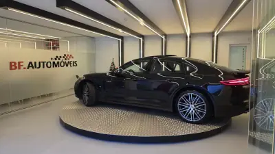 Porsche Panamera 2020 - 84500 EUR, 42501 km - AUTO.MOTO.pt - 42501km - foto 15 de 51