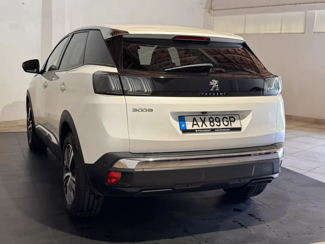 Peugeot 3008 2023 - 29900 EUR, 70916 km - AUTO.MOTO.pt - 70916km - foto 7 de 22