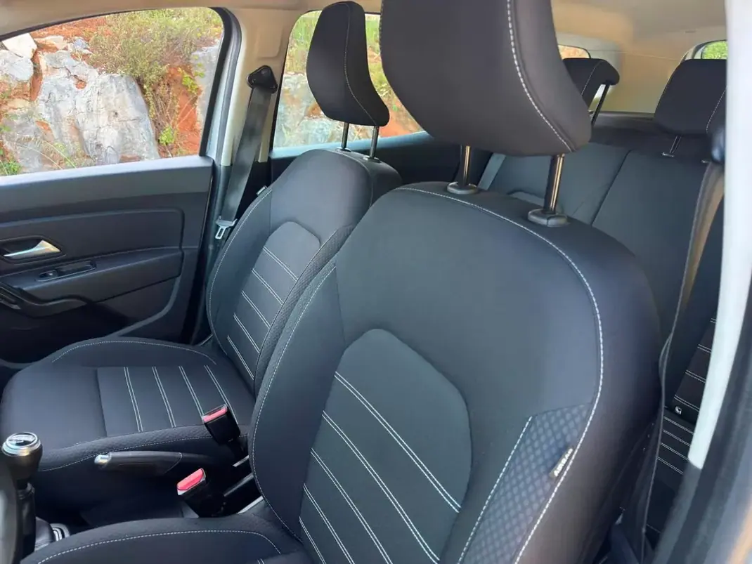 Dacia Duster 2021 - 16900 EUR, 163172 km - 163172km - foto 17 de 23