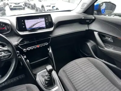 Peugeot 2008 2021 - 14900 EUR, 159000 km - AUTO.MOTO.pt - 159000km - foto 24 de 31