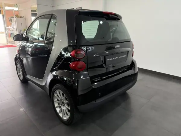 Smart Fortwo Cabrio 2009 - 6750 EUR, 140000 km - AUTO.MOTO.pt - 140000km - foto 5 de 10