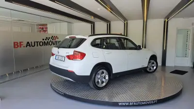 BMW X1 2011 - 9900 EUR, 192351 km - AUTO.MOTO.pt - 192351km - foto 7 de 52