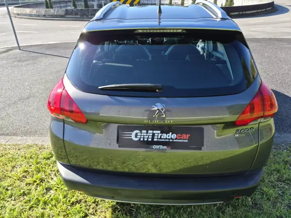 Peugeot 2008 2017 - 9750 EUR, 63500 km - AUTO.MOTO.pt - 63500km - foto 6 de 15