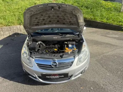 Opel Corsa 2010 - 5100 EUR, 183000 km - AUTO.MOTO.pt - 183000km - foto 22 de 23