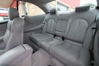 Mercedes-Benz CLK 240 2002 - 8990 EUR, 213000 km - AUTO.MOTO.pt - 213000km - foto 14 de 24