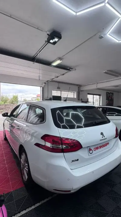 Peugeot 308 SW 2019 - 12900 EUR, 151000 km - AUTO.MOTO.pt - 151000km - foto 5 de 10