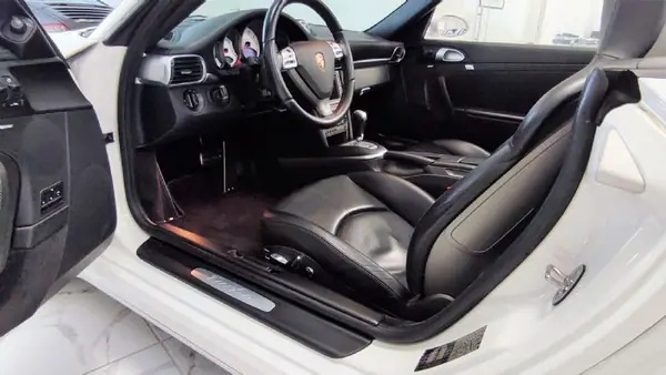 Porsche 997 2007 - 109000 EUR, 39000 km - AUTO.MOTO.pt - 39000km - foto 39 de 55