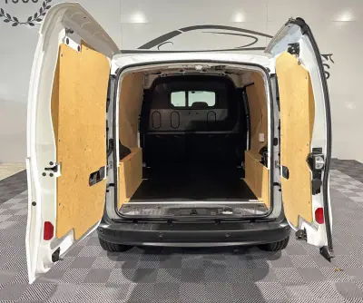 Renault KANGOO MAXI 1.5 DCI BUSINESS S/S 2020 - 13750 EUR, 151000 km - AUTO.MOTO.pt - 151000km - foto 21 de 33