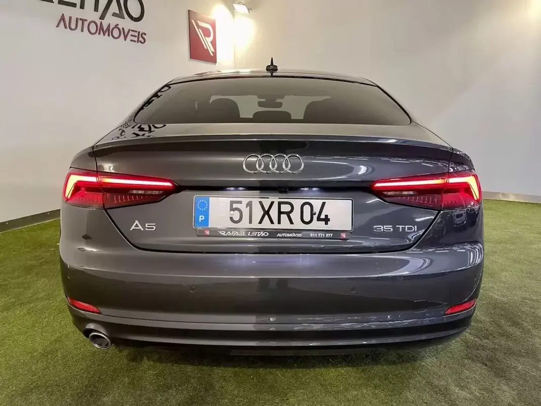 Audi A5 Sportback 2019 - 27950 EUR, 125000 km - 125000km - foto 10 de 36