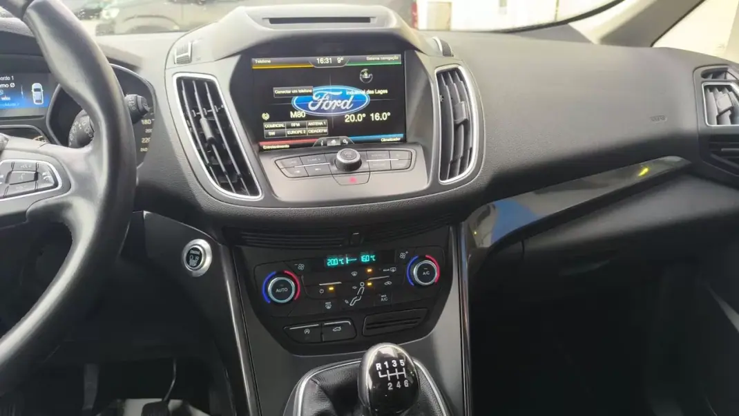 Ford C-Max 2015 - 10700 EUR, 168000 km - AUTO.MOTO.pt - 168000km - foto 13 de 16