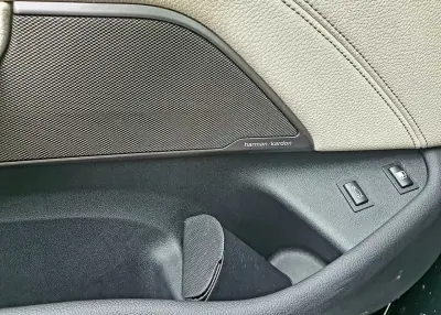 BMW 530e 2019 - 31990 EUR, 7558 km - AUTO.MOTO.pt - 7558km - foto 10 de 27