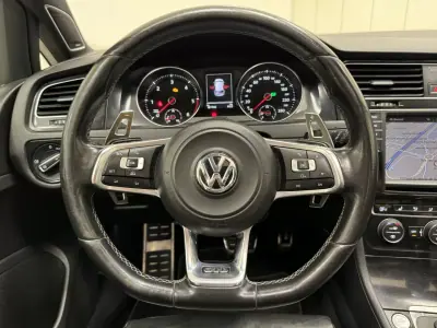Volkswagen Golf 2013 - 19890 EUR, 186000 km - AUTO.MOTO.pt - 186000km - foto 28 de 44