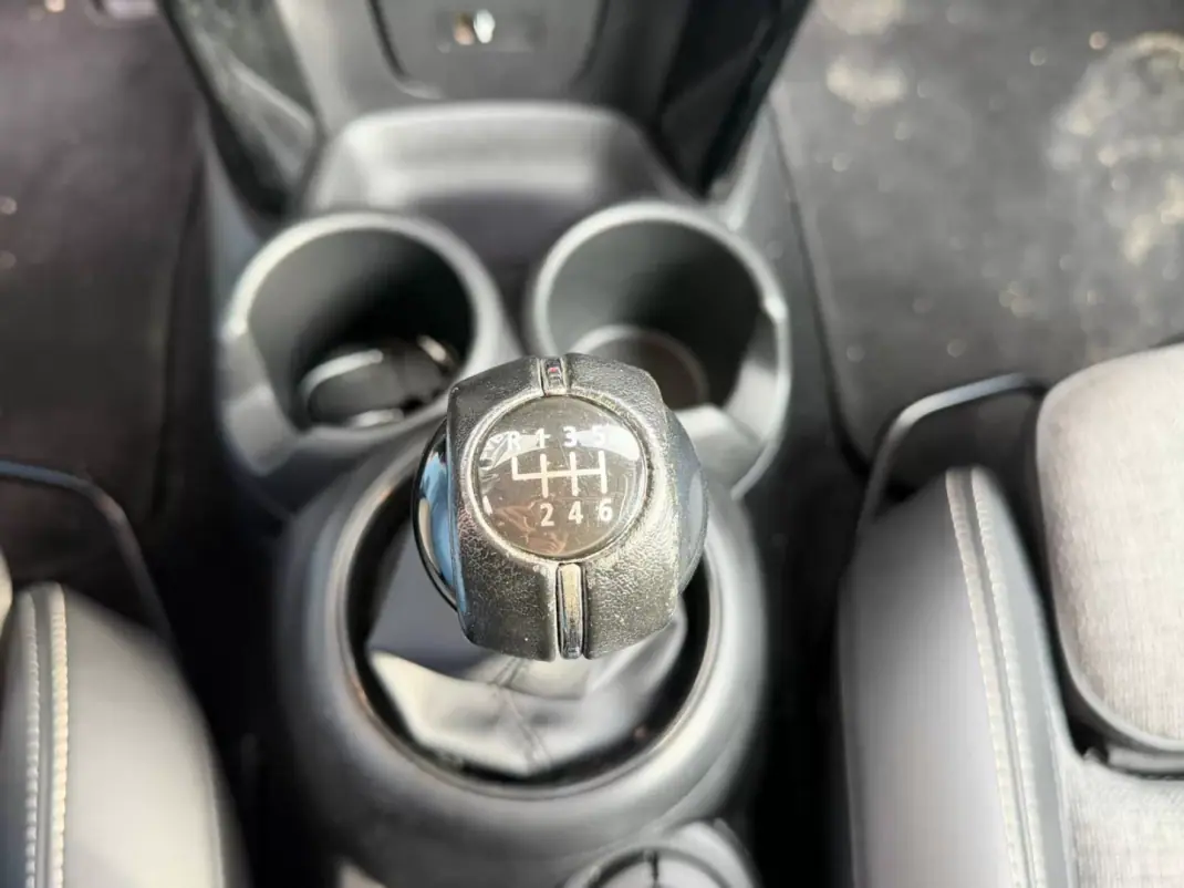 MINI Cooper 2023 - 22900 EUR, 48618 km - AUTO.MOTO.pt - 48618km - foto 10 de 15