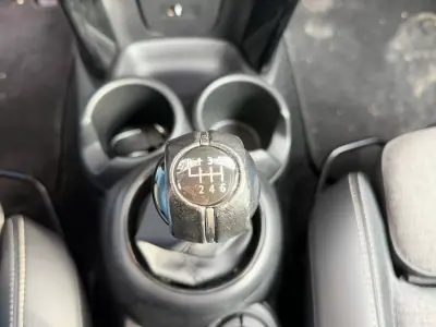 MINI Cooper 2023 - 22900 EUR, 48618 km - AUTO.MOTO.pt - 48618km - foto 10 de 15