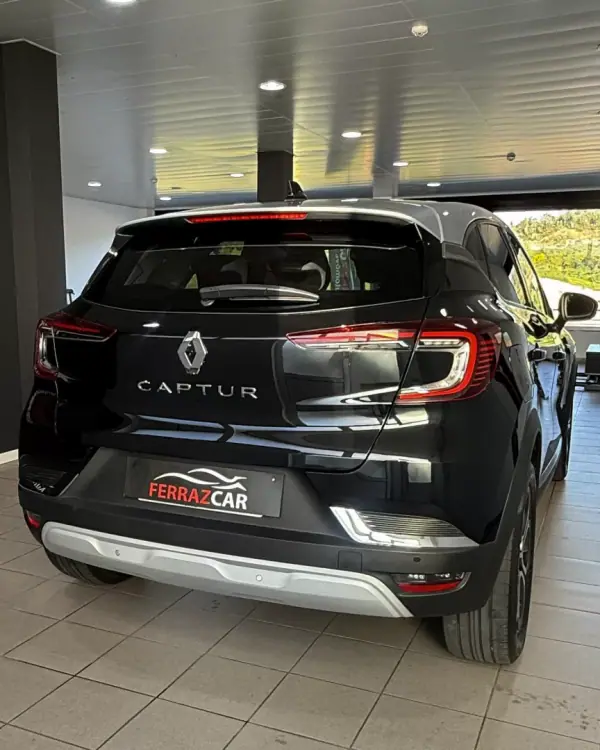 Renault Captur 2022 - 17900 EUR, 90718 km - AUTO.MOTO.pt - 90718km - foto 17 de 49