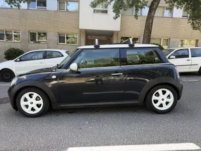 MINI Cooper 2008 - 7450 EUR, 99000 km - AUTO.MOTO.pt - 99000km - foto 9 de 15