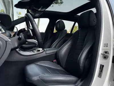 Mercedes-Benz E 300 2019 - 33490 EUR, 105000 km - AUTO.MOTO.pt - 105000km - foto 30 de 46