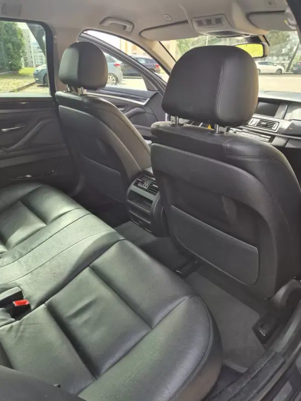 BMW 520 2017 - 20480 EUR, 135000 km - AUTO.MOTO.pt - 135000km - foto 8 de 13