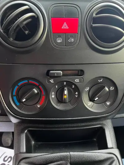 Fiat FIORINO 1.3 M-JET C/AC 2019 - 6750 EUR, 208112 km - AUTO.MOTO.pt - 208112km - foto 7 de 15
