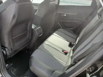 Peugeot 3008 2018 - 13450 EUR, 136692 km - AUTO.MOTO.pt - 136692km - foto 17 de 25