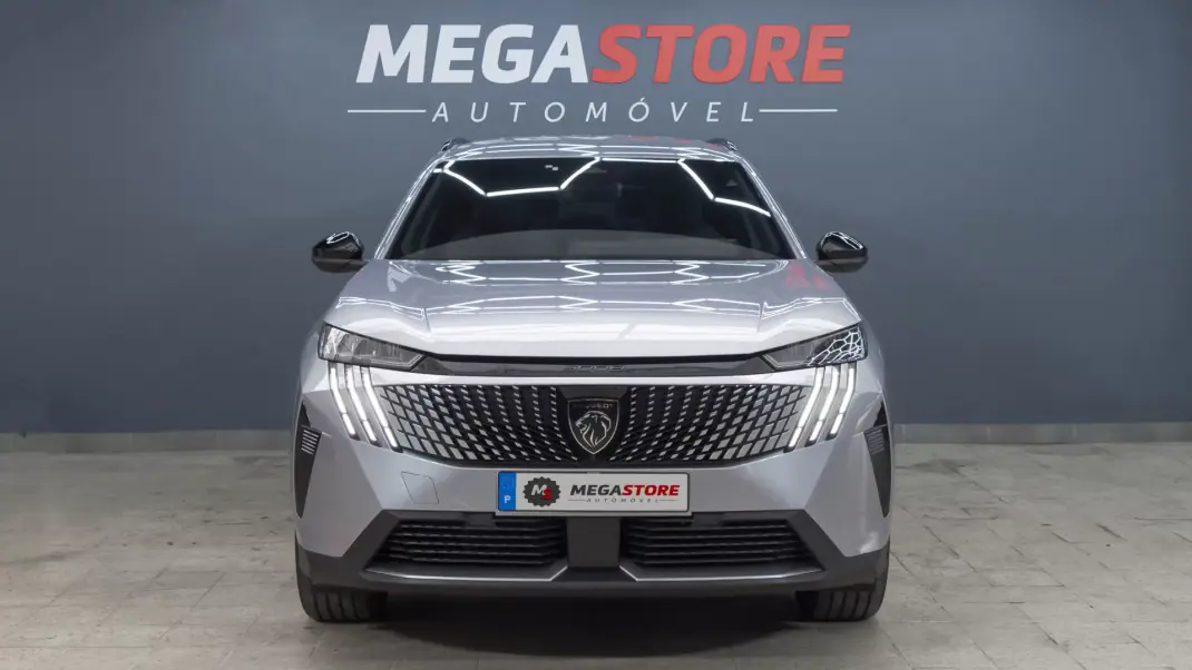 Peugeot 5008 2025 - 33750 EUR, 28000 km - AUTO.MOTO.pt - 28000km - foto 2 de 39