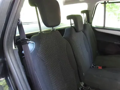 Citroën C4 Grand Picasso 2010 - 3490 EUR, 330000 km - AUTO.MOTO.pt - 330000km - foto 30 de 40