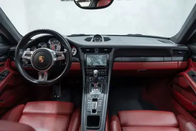 Porsche 911 2015 - 139950 EUR, 69000 km - 69000km - foto 18 de 45