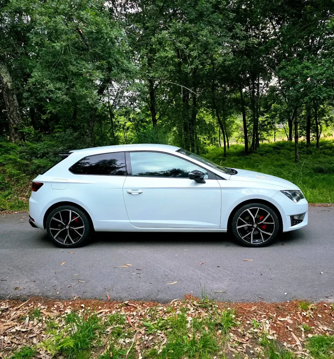 SEAT Leon 2013 - 13990 EUR, 167000 km - AUTO.MOTO.pt - 167000km - foto 5 de 27