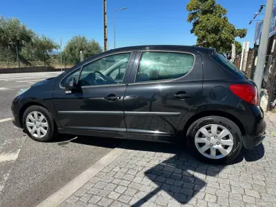 Peugeot 207 2006 - 8900 EUR, 172278 km - 172278km - foto 3 de 27
