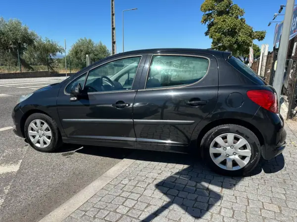 Peugeot 207 1.4 HDi Trendy 2006 Diesel