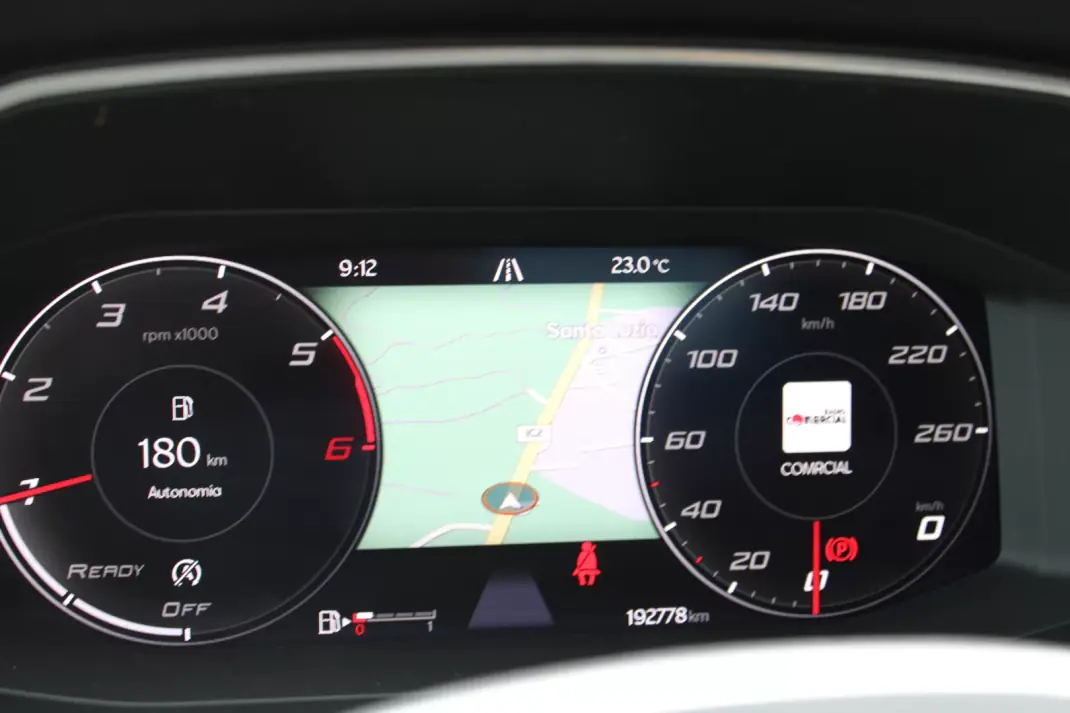 SEAT Leon 2021 - 15990 EUR, 192000 km - AUTO.MOTO.pt - 192000km - foto 25 de 32