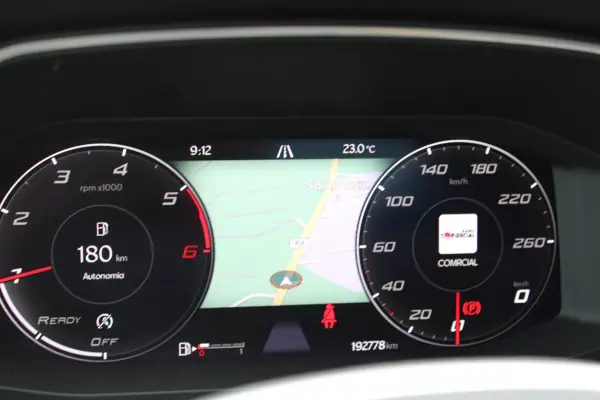SEAT Leon 2021 - 15990 EUR, 192000 km - AUTO.MOTO.pt - 192000km - foto 25 de 32