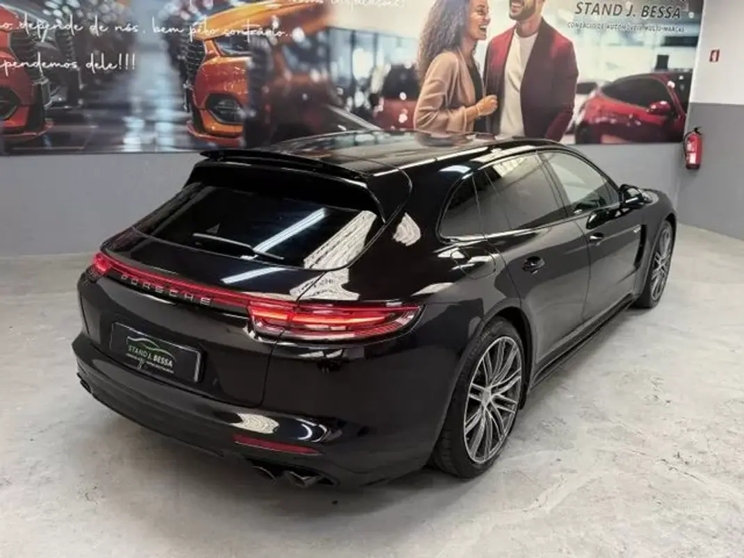 Porsche Panamera 2020 - 76990 EUR, 142770 km - 142770km - foto 21 de 25