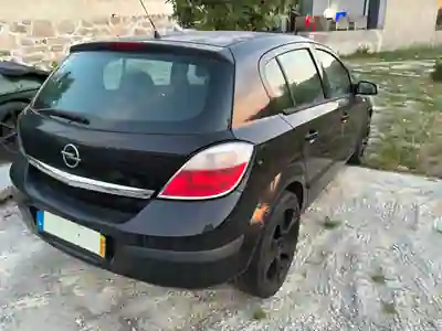 Opel Astra 2004 — foto 5 de 8