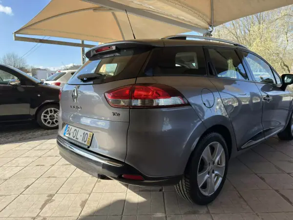 Renault Clio Sport Tourer 2014 - 8950 EUR, 143153 km - AUTO.MOTO.pt - 143153km - foto 8 de 30