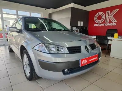 Renault Mégane 2005 - 2950 EUR, 278000 km - AUTO.MOTO.pt - 278000km - foto 1 de 32