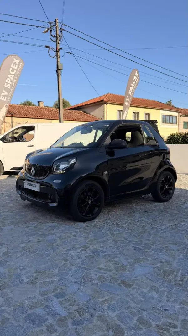 Smart Fortwo Cabrio Pulse 2018 Elétrico — 52 000 km Smart Fortwo Cabrio Pulse 2018 Elétrico